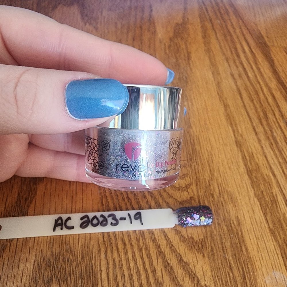 Revel 2023 Advent Calendar Dip Powder